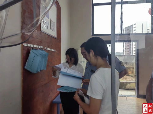 龍山縣開(kāi)展食品安全與燃?xì)馓胤N設(shè)備銷(xiāo)售安全督導(dǎo)檢查，尚曉琴帶隊(duì)深入一線